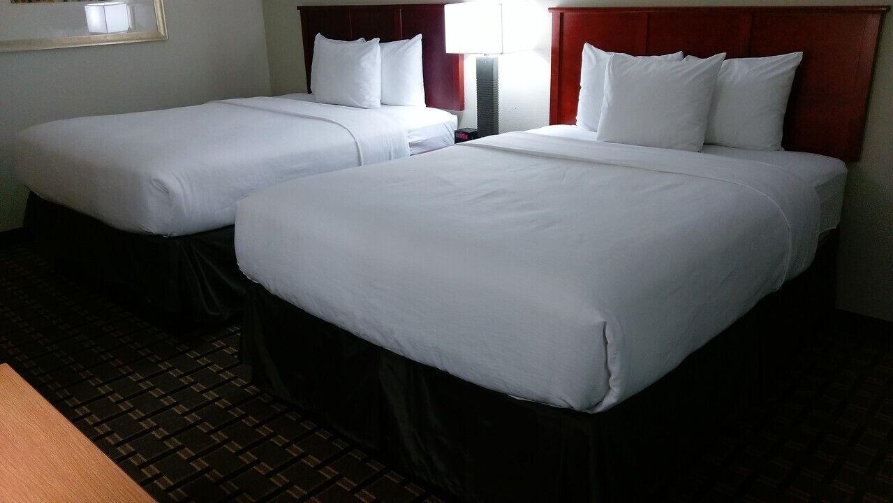 C3 Hotel And Convention Center Hastings Luaran gambar