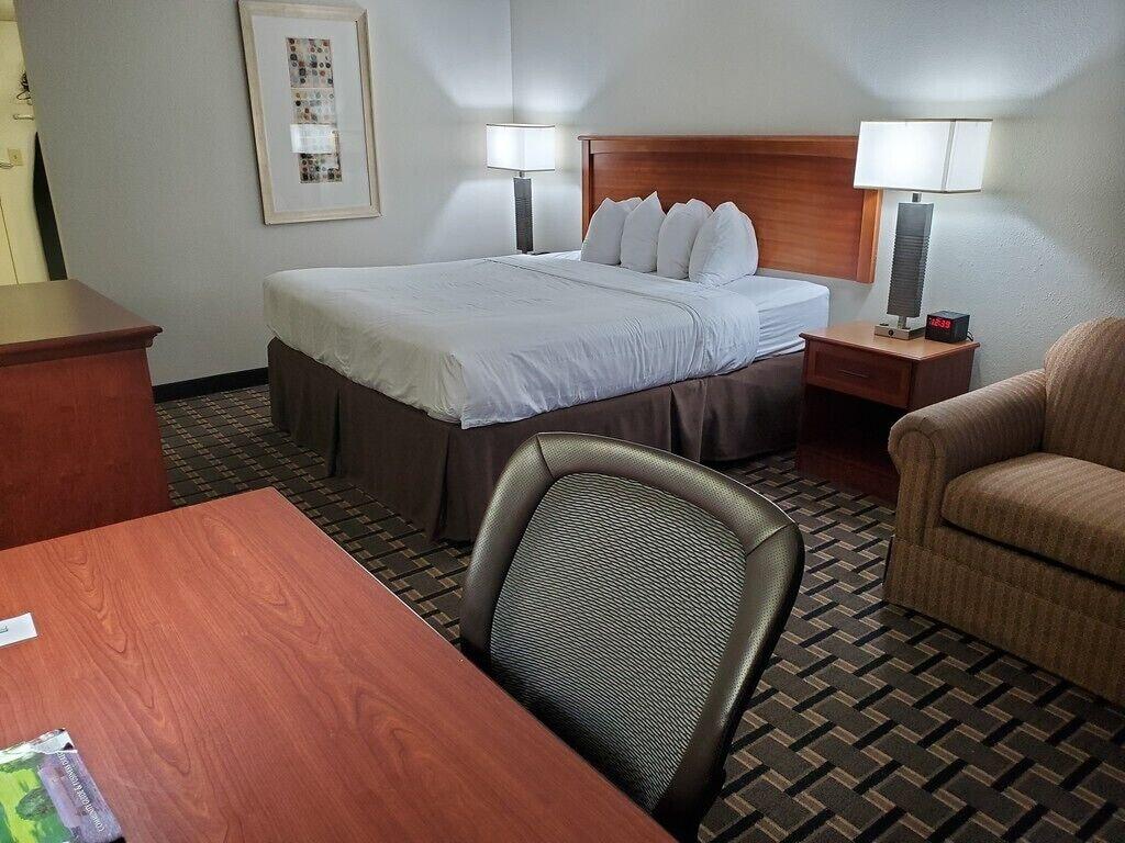 C3 Hotel And Convention Center Hastings Luaran gambar