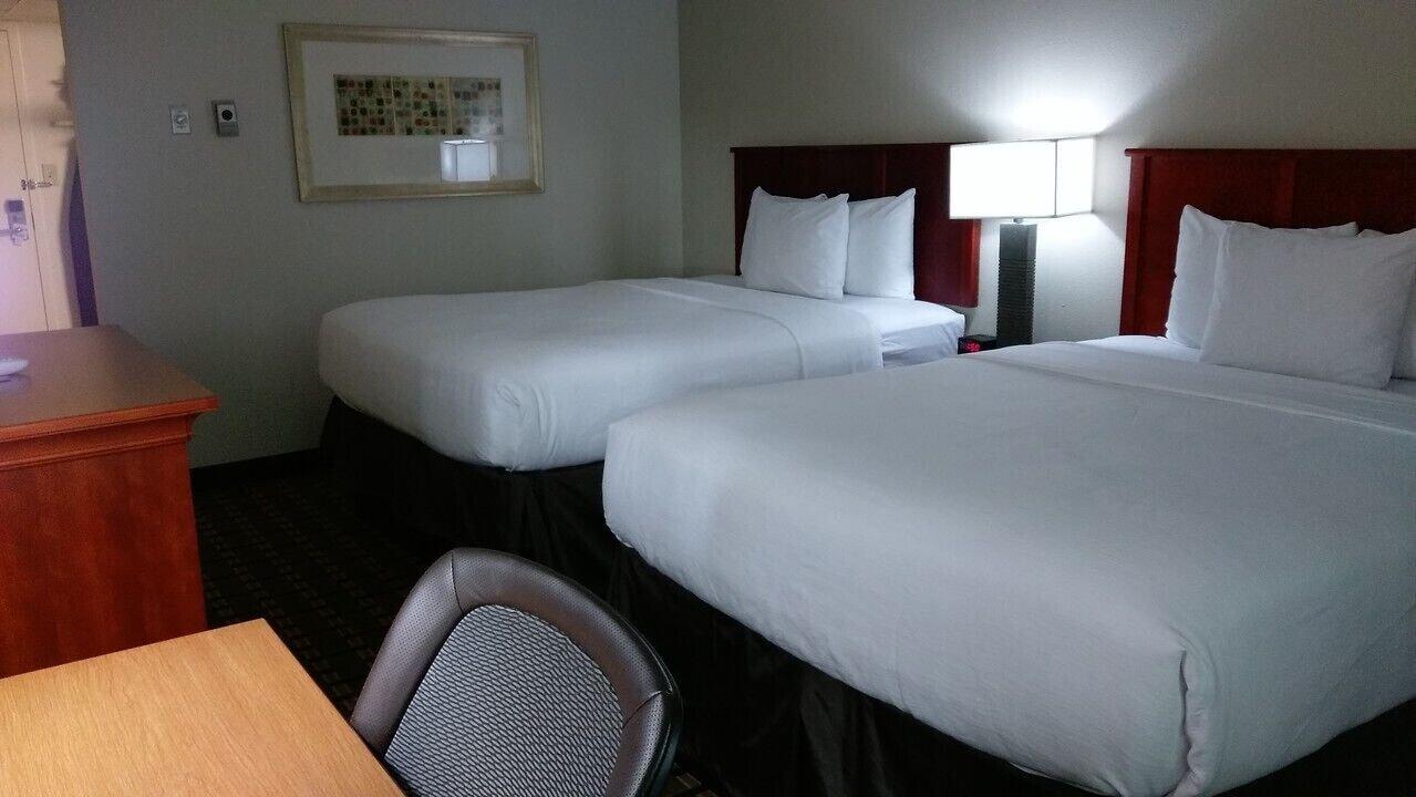 C3 Hotel And Convention Center Hastings Luaran gambar