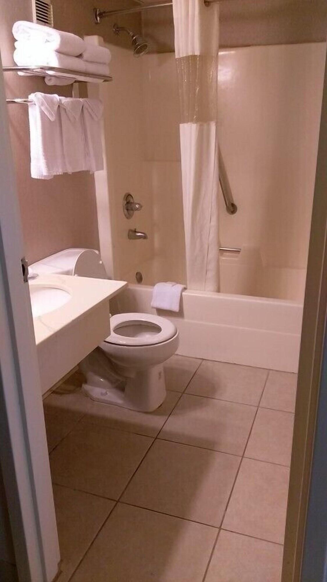 C3 Hotel And Convention Center Hastings Luaran gambar