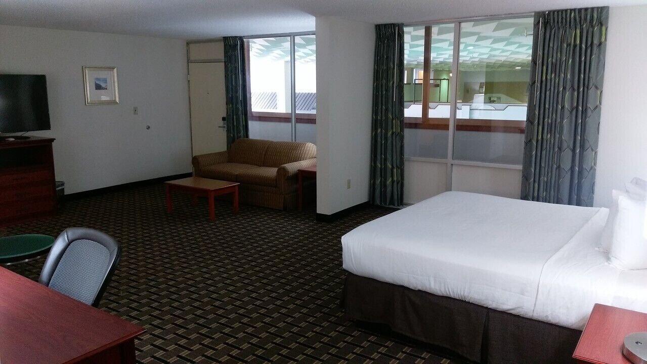 C3 Hotel And Convention Center Hastings Luaran gambar
